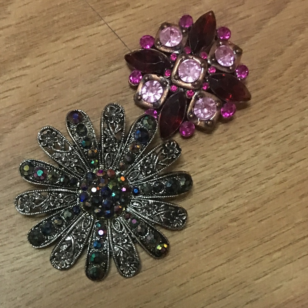 Vintage statement brooches